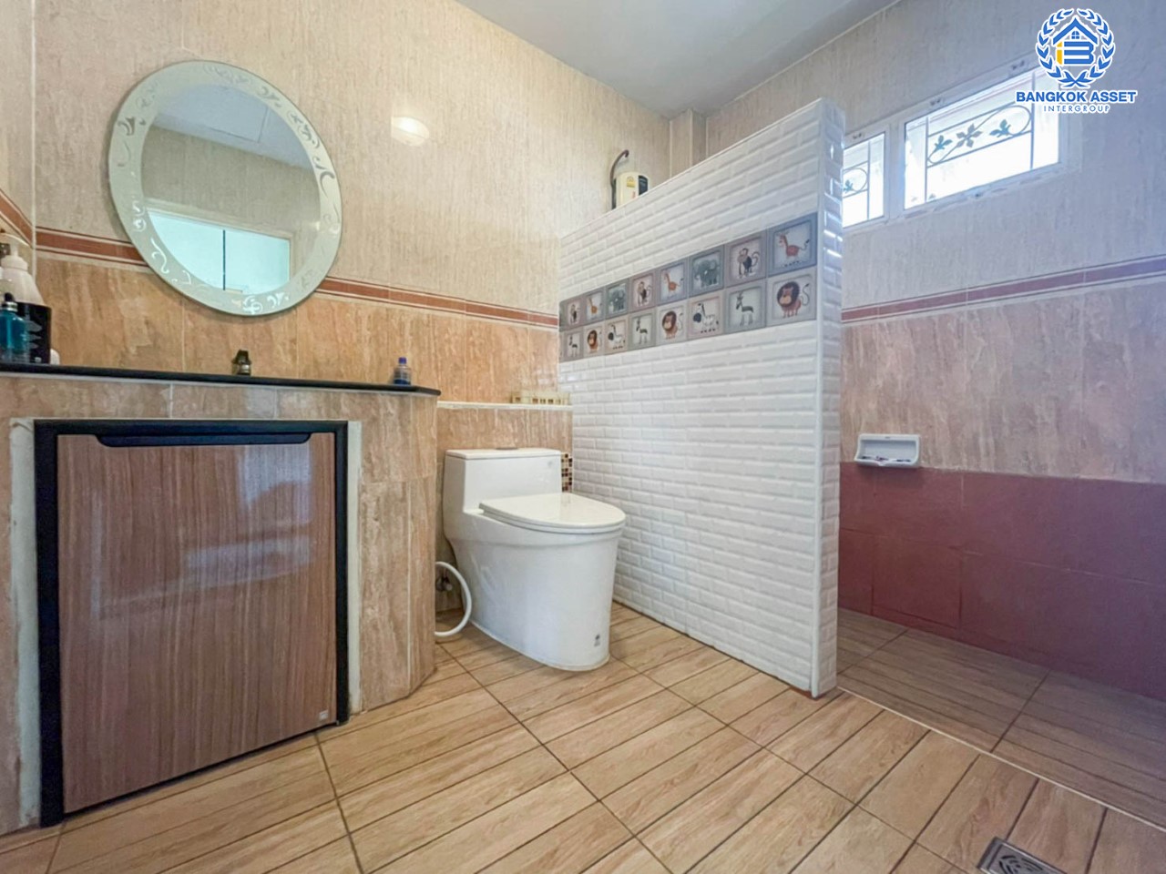 *****บ้านเดี่ยวมือสองย่านกรุงเทพฯ ม.สวนหลวงวิลล์ เฉลิมพระเกียรติ เนื้อที่ 63.2 ตร.ว. ฟังก์ชัน 3 ห้องนอน 4 ห้องน้ำ 1 ที่จอดรถ บ้านสวยสภาพดี แถมฟรี เครื่องปรับอากาศ 3 เครื่อง + เครื่องทำน้ำอุ่น 2 เครื่อง บนทำเลแห่งการเดินทาง เชื่อมต่อหลลายเส้นทาง อาทิ เช่น ถ.กาญจนาภิเษก, ถ.เฉลิมพระเกียรติ ร.9, ถ.บางนา-ตราด ใกล้สนามบินสุวรรณภูมิ